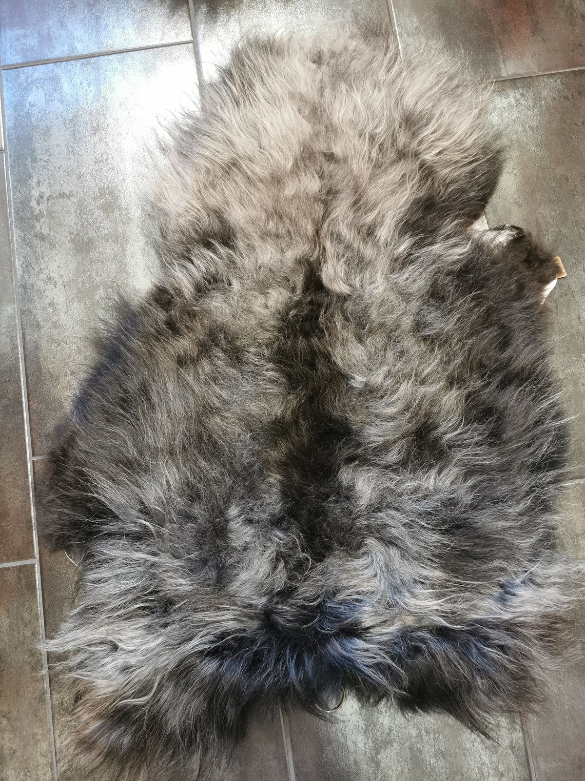 Rare natural Icelandic sheepskins, dark and grey melange