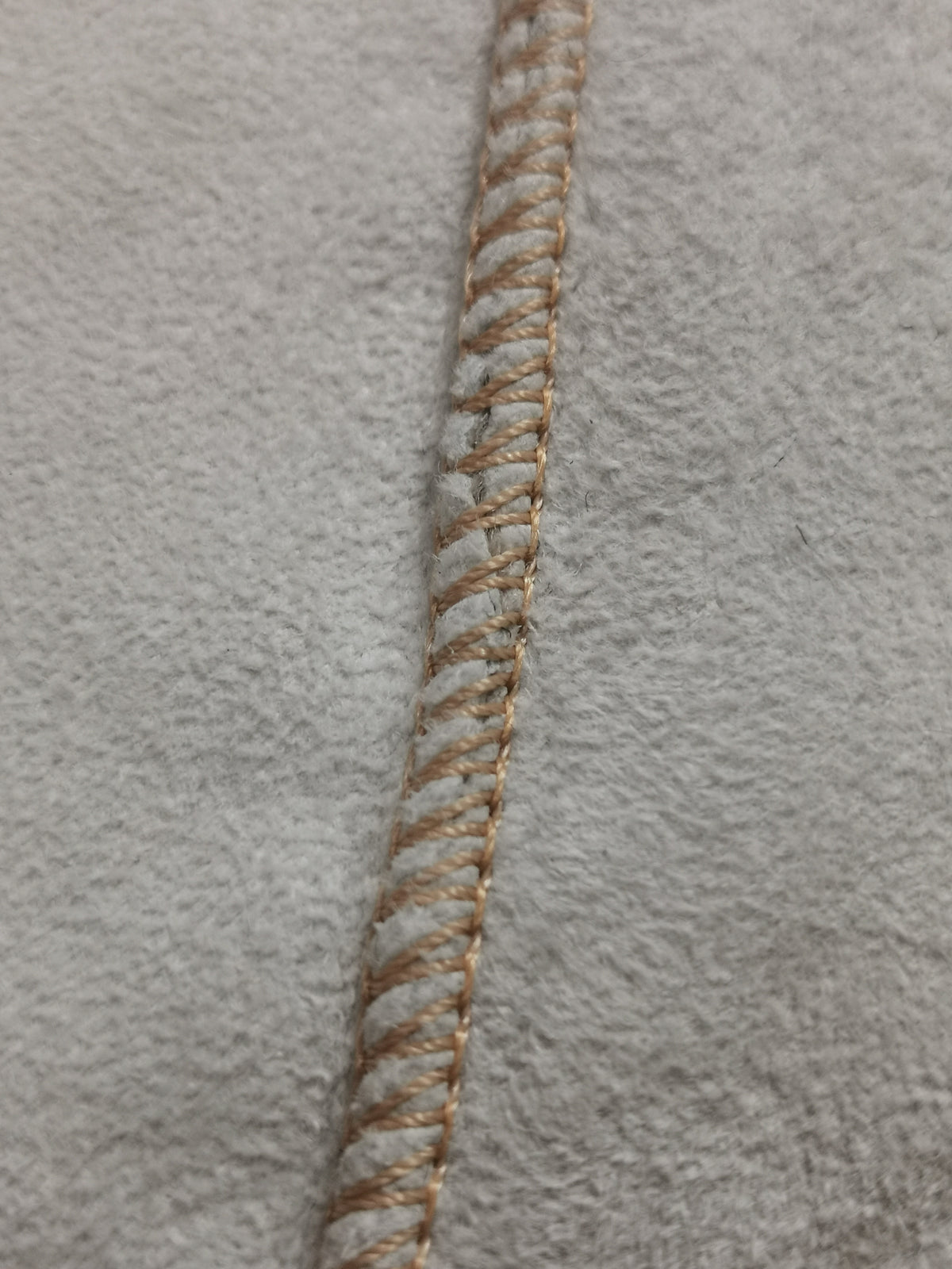 180 x 70cm | XXL Schaffell Echt | Lammfell-Fell-Teppich | Weiß, Braun, Geflammt | 2x vernäht