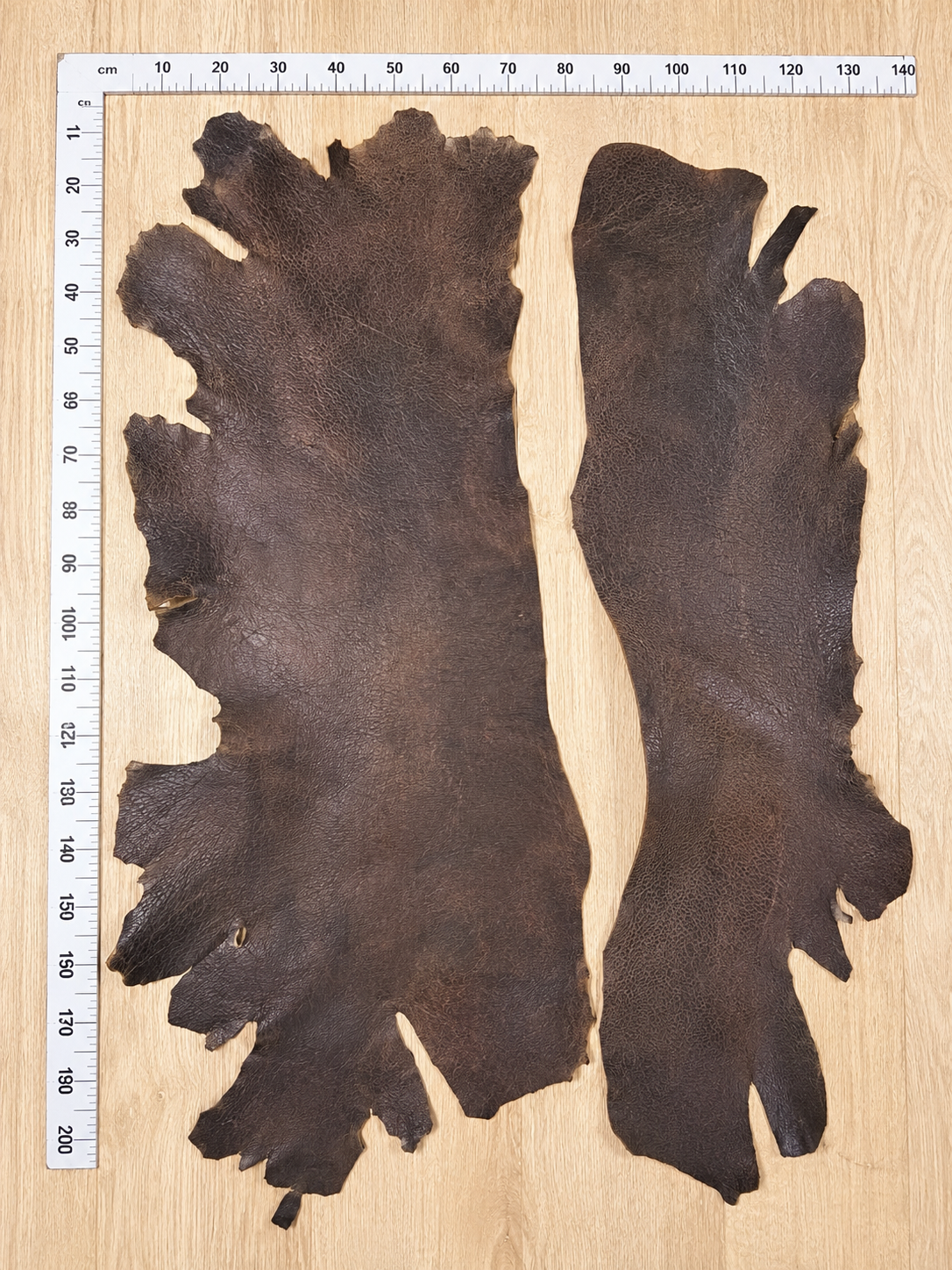 Büffelleder Hälften - 4 mm stark - ca. 2 m² - hochwertig durchgefärbt - extrem strapazierfähig