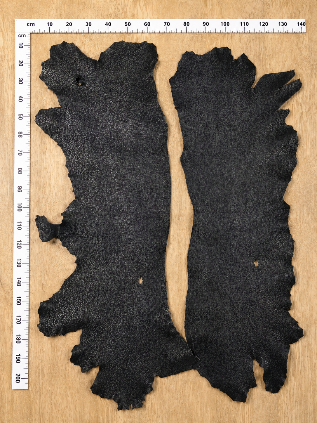 Büffelleder Hälften - 4 mm stark - ca. 2 m² - hochwertig durchgefärbt - extrem strapazierfähig