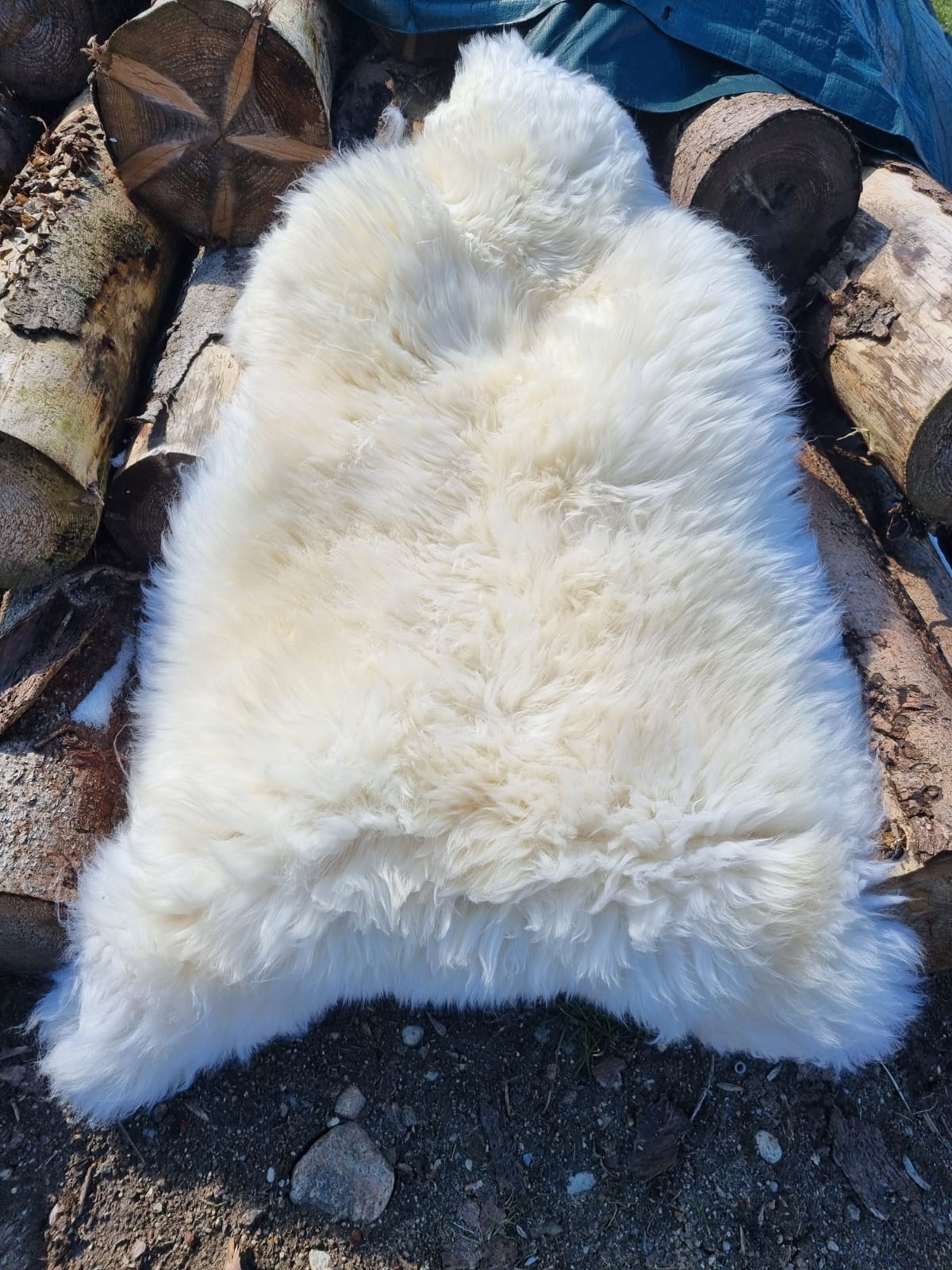 XXXL Schaffell Naturweiß - Riesenfell Lammfell ab 140 cm