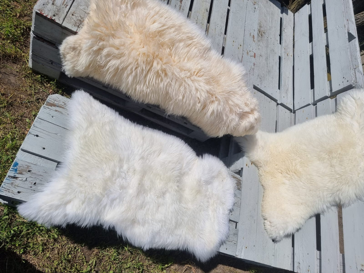 Natural White B Sheepskins