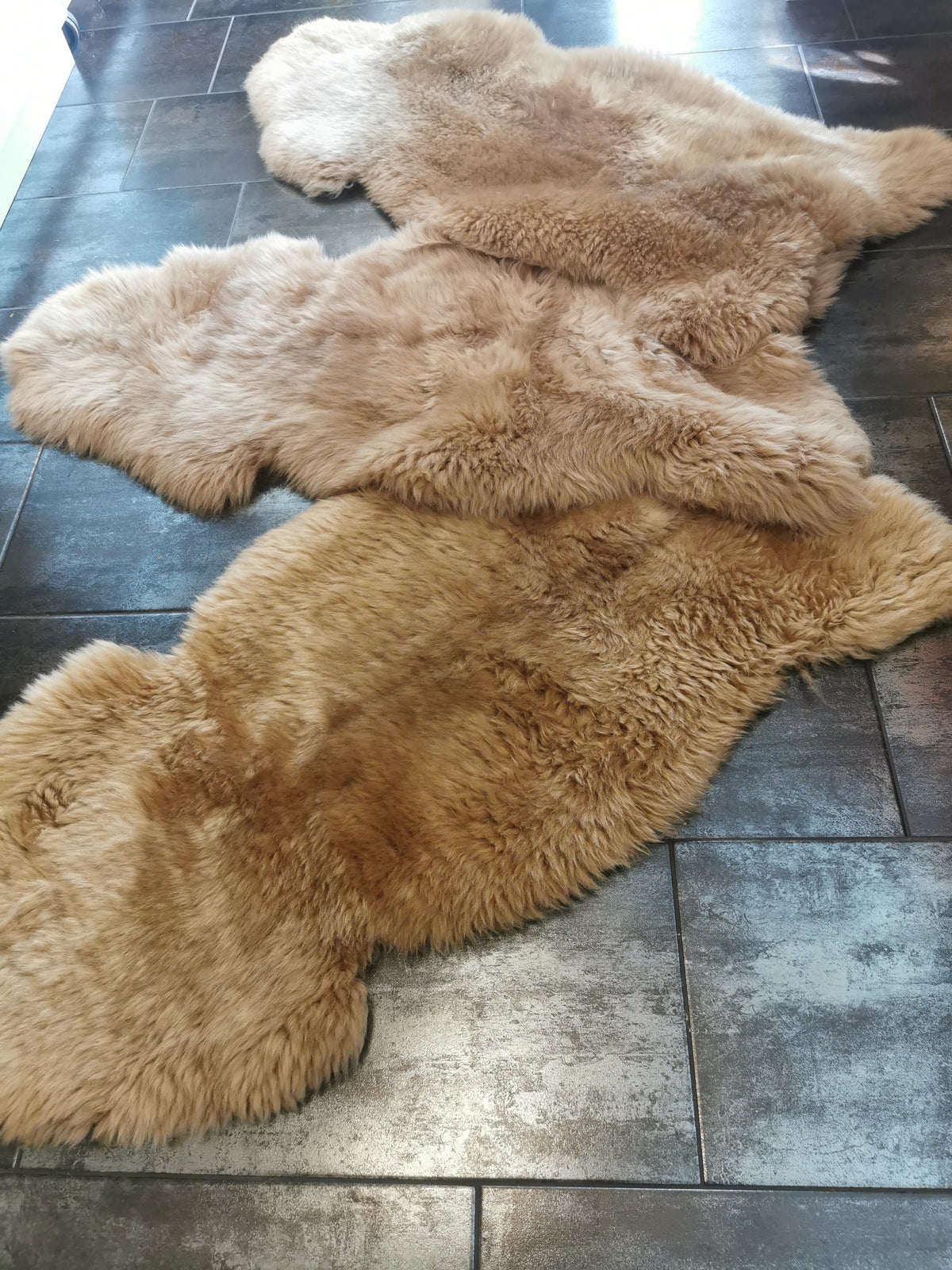 Merino Premium hides in NATURAL White