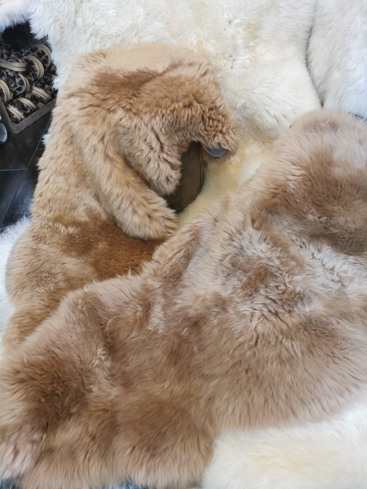 Merino Premium hides in NATURAL White
