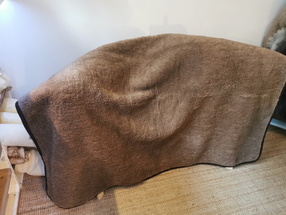 Super soft blanket made of real merino wool
