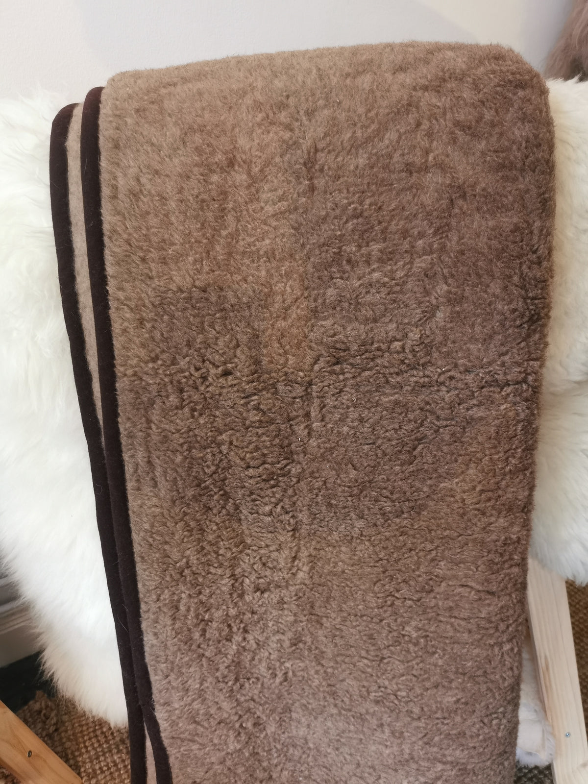 Super soft blanket made of real merino wool