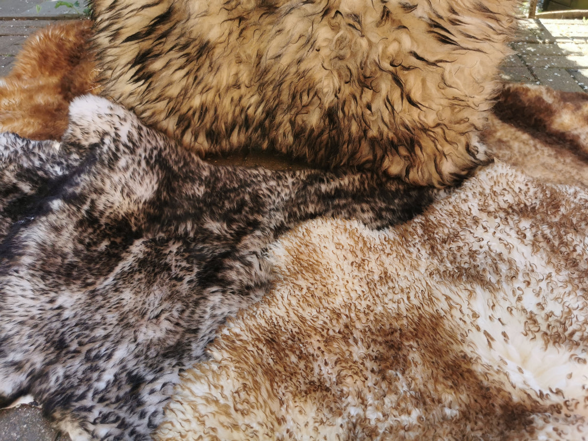 Flamed premium furs in light &amp; dark