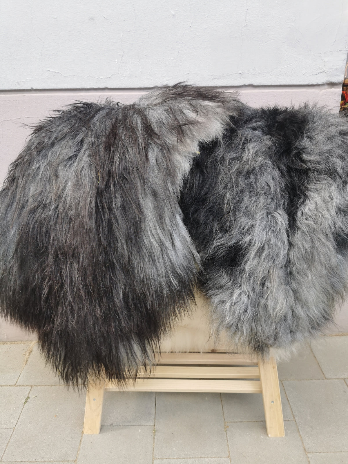 Rare natural Icelandic sheepskins, dark and grey melange