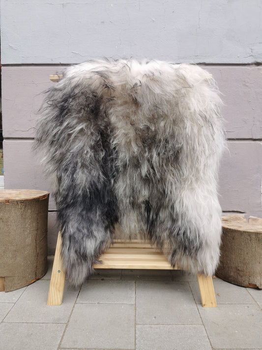 Island Schaffell Grau Geflammt - Seltenes Lammfell mit Langhaar 80-130 cm