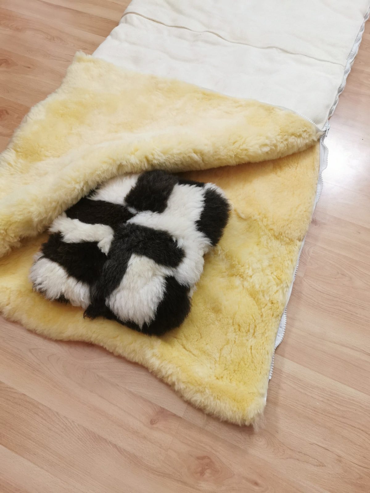200x160cm sheepskin, German Merino wool, sustainable, mattress topper, bed pad, play mat, sleeping bag, camper, medical, Relugan tanning