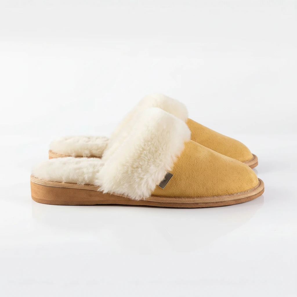 BillyGreen Susie Sanft Damen-Hausschuhe aus gelbem Wildleder mit weichem, cremefarbenem Merinoschaffell-Futter